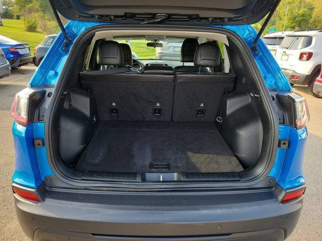 Used 2020 Jeep Cherokee Latitude Plus AWD/4WD image 27