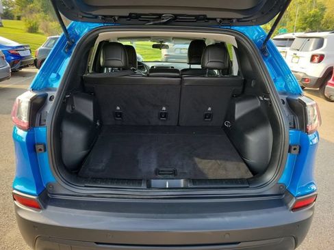 Used 2020 Jeep Cherokee Latitude Plus AWD/4WD image 27