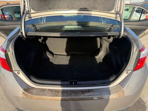 Used 2015 Toyota Corolla LE image 17