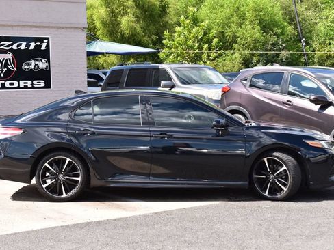 Used 2019 Toyota Camry XSE FWD image 4