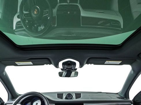 New 2026 Porsche Macan S AWD/4WD image 19