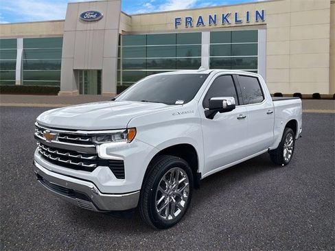 Used 2023 Chevrolet Silverado 1500 LTZ image 3