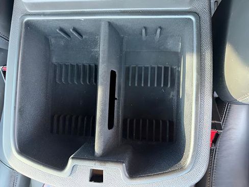 Used 2013 Chevrolet Avalanche LTZ image 20