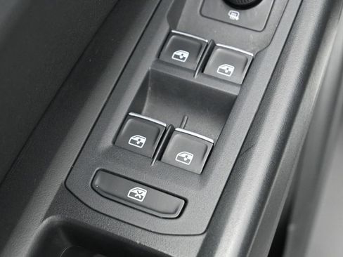 Used 2018 Volkswagen Atlas SE FWD image 12