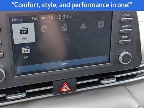 Used 2025 Hyundai Elantra SE FWD image 21