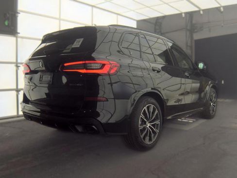 Used 2020 BMW X5 sDrive40i w/ M Sport Package RWD image 2