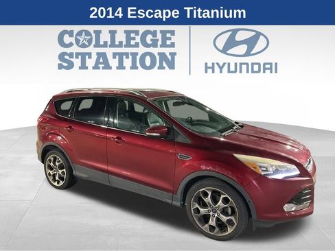 Used 2014 Ford Escape Titanium w/ Equipment Group 401A image 2