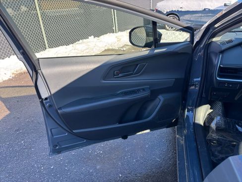 Used 2025 Toyota Prius LE image 20