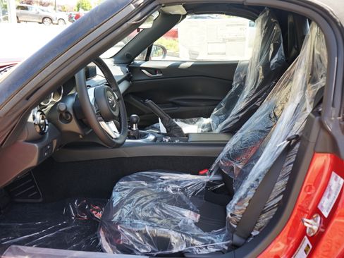 New 2026 MAZDA MX-5 Miata Sport w/ Interior Package RWD image 12