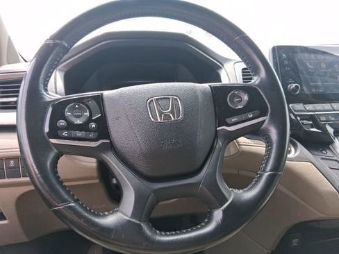 Used 2019 Honda Odyssey EX-L image 16