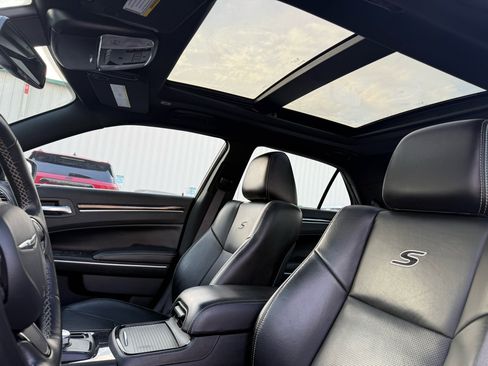 Used 2020 Chrysler 300 S w/ 300S Premium Group image 32