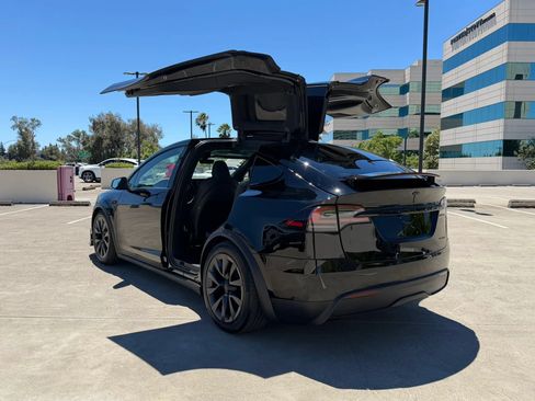 Used 2024 Tesla Model X AWD/4WD image 13