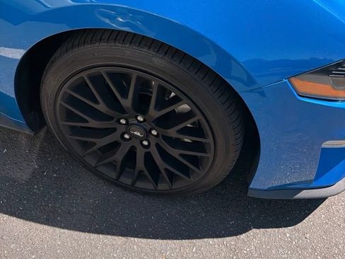 Used 2021 Ford Mustang GT Premium w/ GT Performance Package RWD image 4