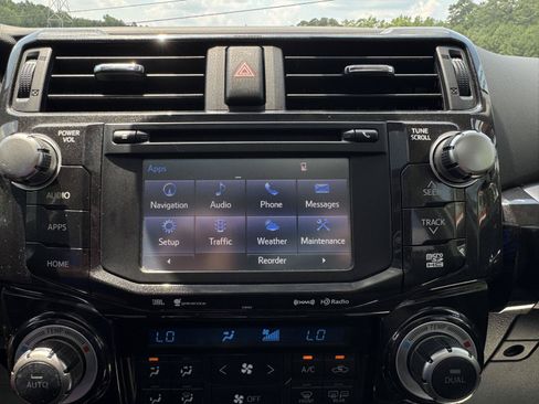 Used 2019 Toyota 4Runner Limited AWD/4WD image 23