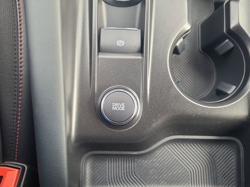 Certified 2025 Ford Explorer ST-Line image 33