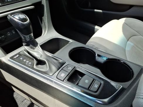 Used 2016 Hyundai Sonata Limited w/ Option Group 05 FWD image 19