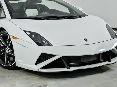 Used 2013 Lamborghini Gallardo LP 560-4 AWD/4WD image 3