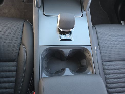 New 2026 Land Rover Discovery Sport Landmark image 27