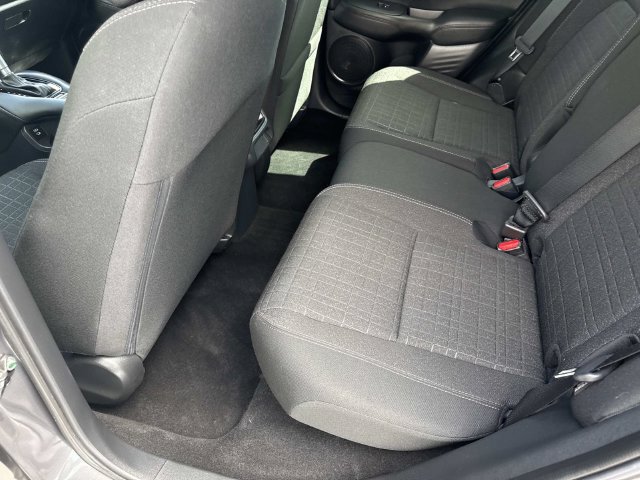 Certified 2025 Honda HR-V LX image 13