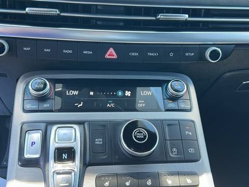 Used 2023 Hyundai Palisade Calligraphy FWD image 23