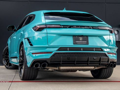 Used 2024 Lamborghini Urus S AWD/4WD image 6