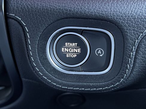 Certified 2023 Mercedes-Benz GLE 450 4MATIC image 32