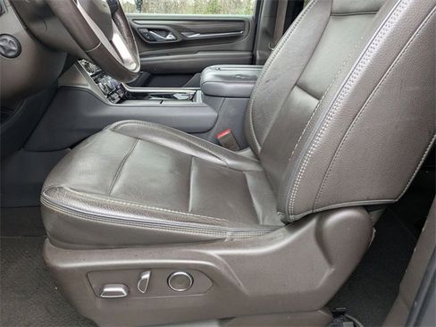 Used 2021 GMC Yukon XL Denali w/ Denali Premium Package image 21