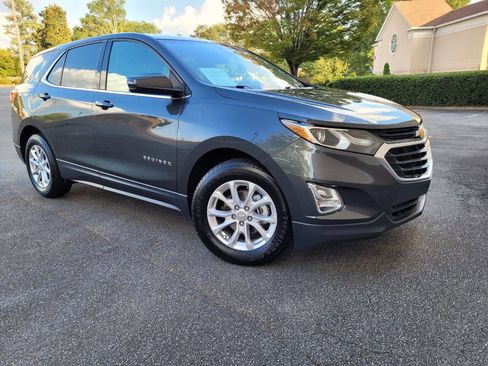 Used 2019 Chevrolet Equinox LT w/ Driver Convenience Package image 1