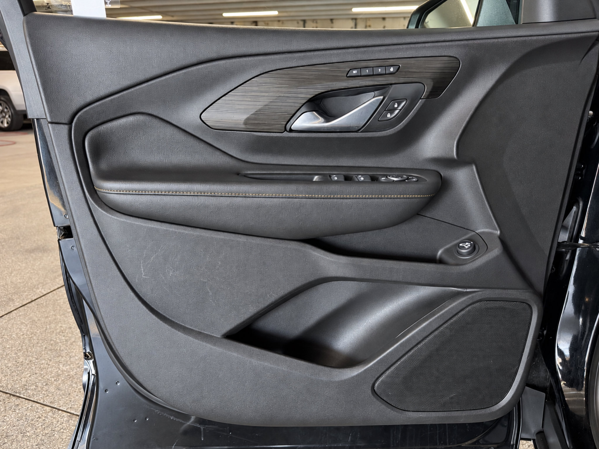 Used 2019 GMC Terrain SLT w/ Preferred Package FWD image 11