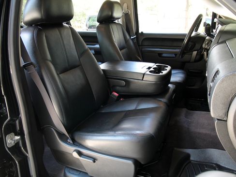 Used 2014 Chevrolet Silverado 2500 LT w/ Texas Edition AWD/4WD image 36