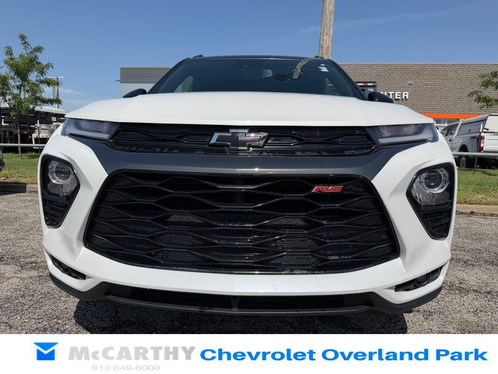 Used 2022 Chevrolet TrailBlazer RS w/ Sun and Liftgate Package AWD/4WD image 8