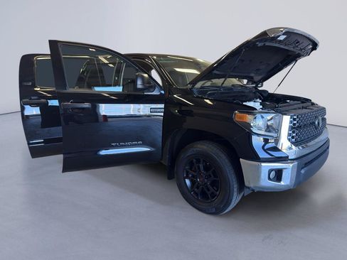 Used 2020 Toyota Tundra SR5 w/ TRD 18" Wheel Package AWD/4WD image 9