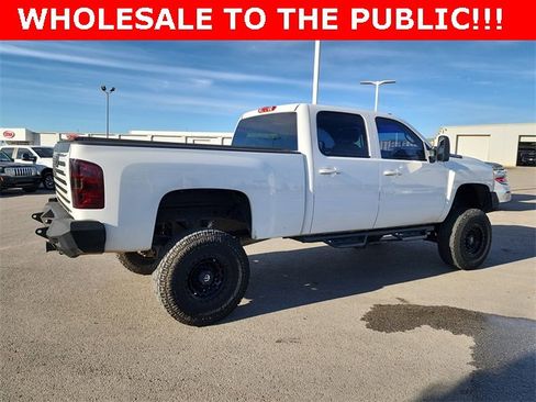 Used 2014 Chevrolet Silverado 2500 LT w/ Z71 Appearance Package image 2