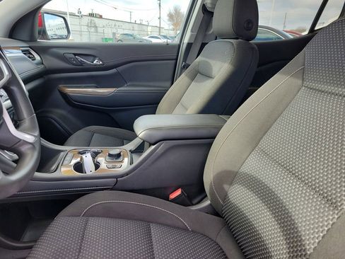 Used 2023 GMC Acadia SLE w/ Driver Convenience Package FWD image 21