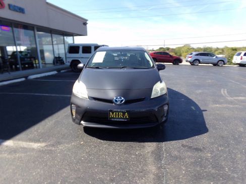 Used 2012 Toyota Prius Three image 3