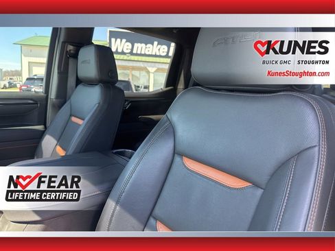 Used 2025 GMC Sierra 1500 AT4 w/ AT4 Premium Package image 28