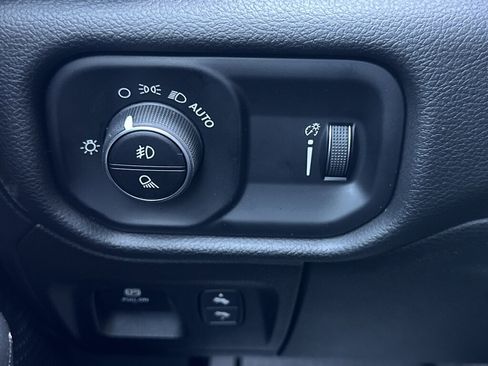 New 2025 RAM 1500 Big Horn image 15