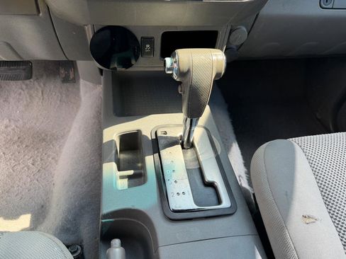Used 2012 Nissan Frontier SV RWD image 22