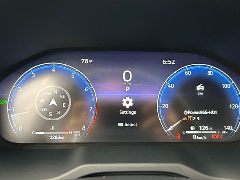 Used 2025 Toyota RAV4 Limited AWD/4WD image 30