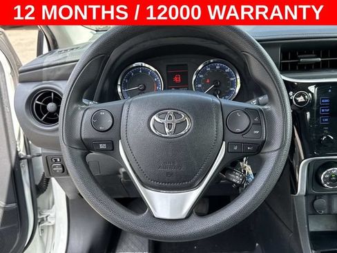Used 2018 Toyota Corolla L FWD image 18