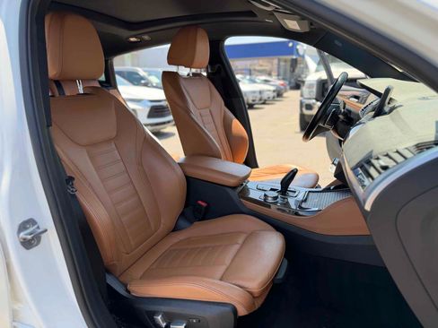 Used 2019 BMW X4 xDrive30i w/ Driving Assistance Package AWD/4WD image 14