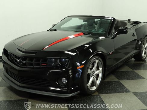 Used 2013 Chevrolet Camaro SS w/ RS Package RWD image 18