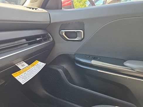 Certified 2025 Kia K4 FWD image 27