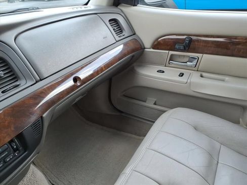 Used 2007 Mercury Grand Marquis LS RWD image 21