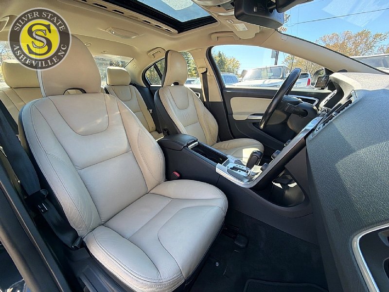 Used 2012 Volvo S60 T5 FWD image 16