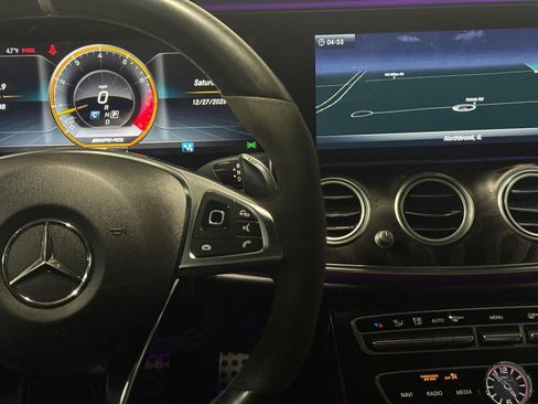 Used 2018 Mercedes-Benz E 63 AMG S image 31