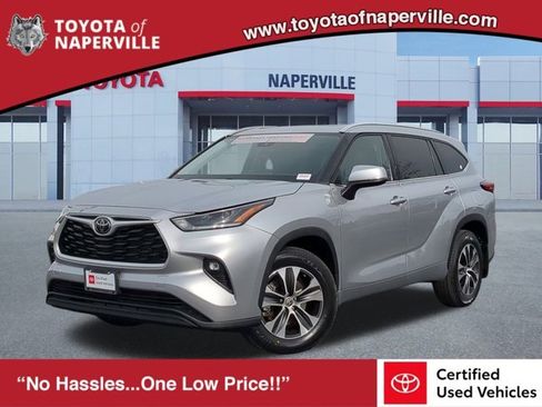 Certified 2021 Toyota Highlander XLE image 1