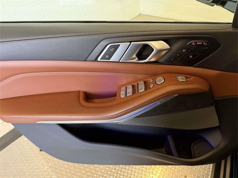 Used 2023 BMW X7 xDrive40i w/ M Sport Package image 20