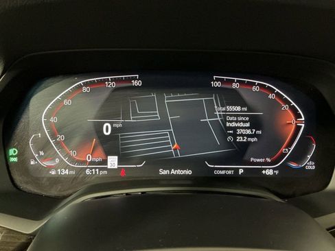 Used 2021 BMW X6 sDrive40i image 11