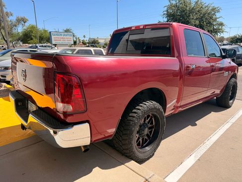 Used 2014 RAM 1500 Classic SLT RWD image 4